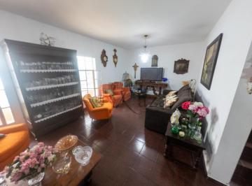 Casa · 300m² · 4 Quartos · 3 Vagas · Casa Sobrado em São José dos Campos