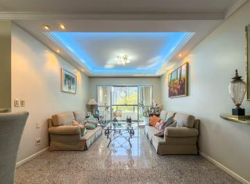 Apartamento · 169m² · 4 Quartos · 2 Vagas · APARTAMENTO 4 QUARTOS (2 SUÍTES), VAZADO, NASCENTE E COM VISTA LIVRE, À VENDA NA SQN 111!