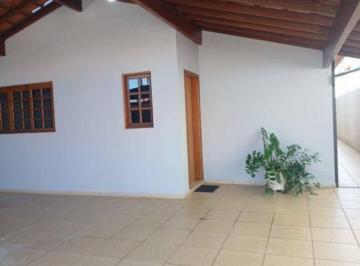 2cbb01a77706163d042bd69221d9b3b27c69aa5d · Imóvel com 3 dormitórios, sendo um suíte com closet e banheira hidromassagem