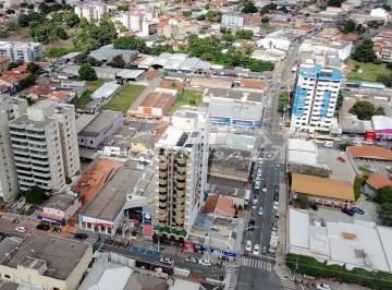 Apartamento · 3 Quartos · 1 Vaga · Apartamento 3 quartos com sacada á vendo no Centro da Cidade