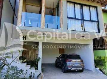Casa · 180m² · 3 Quartos · 2 Vagas · SOBRADO EM CONDOMÍNIO NO CENTRO HISTÓRICO DE ILHABELA
