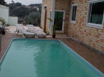Casa · 230m² · 3 Quartos · 5 Vagas · Casa à venda - em Arujá Country Club
