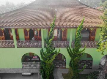 Casa · 555m² · 4 Quartos · 8 Vagas · Casa à venda - em Arujazinho IV