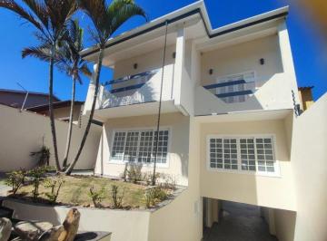 Casa · 250m² · 3 Quartos · Casa à venda - em Arujá