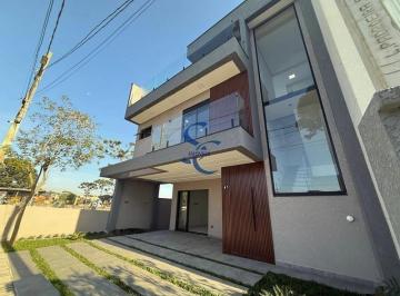 Casa · 210m² · 3 Quartos · 2 Vagas · Casa em Condomínio no Umbará