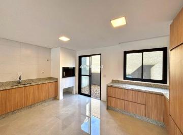 Casa · 225m² · 3 Quartos · 4 Vagas · Sobrado a venda no Tingui – Localizacao privilegiada!