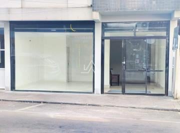 Casa · 102m² · EXCELENTE SALA / LOJA COMERCIAL EDIFÍCIO CARIBE - REFORMADA CENTRAL - 102 MTRS²