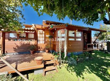 Casa · 290m² · 3 Vagas · CASA AMPLA PRÓXIMA AO CENTRO DA CIDADE