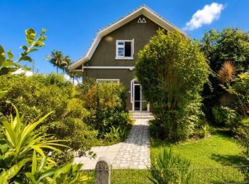Casa · 600m² · 4 Quartos · 4 Vagas · Excelente casa para locação, espaçosa, com linda área verde