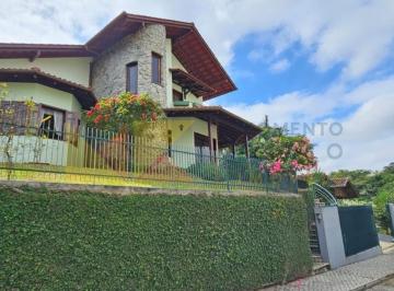 Casa · 307m² · 4 Quartos · 4 Vagas · Casa em região nobre do Bairro Escola Agrícola