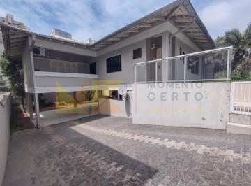 Casa · 247m² · 3 Quartos · 4 Vagas · Excelente casa para venda no Bairro Itoupava Seca