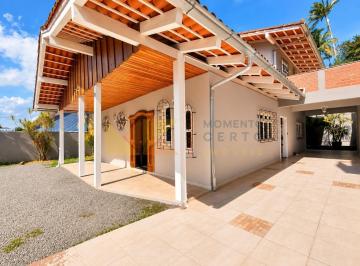Casa · 154m² · 4 Quartos · 8 Vagas · Casa Comercial em Localização Estratégica com Alto Fluxo e Estacionamento para 8 Carros