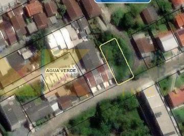 Terreno · 420m² · Terreno, localizado no Bairro Água Verde, em transversal da Rua Água Branca. Área residencial, de es