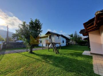Casa · 290m² · 4 Quartos · 5 Vagas · Excelente imóvel para venda, em rua transversal da Rua Mal Floriano Peixoto em Indaial, com amplo te