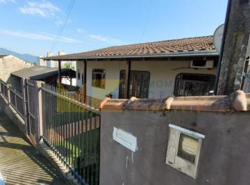 Casa · 172m² · 3 Quartos · 2 Vagas · Casa com dois pisos independentes a venda na transversal da Rua Água Branca