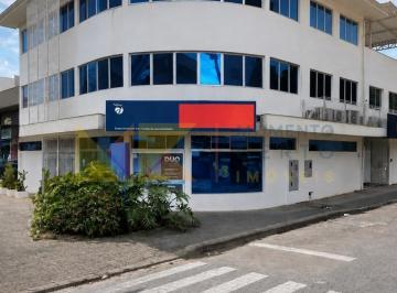 Comercial · 670m² · 12 Vagas · Prédio comercial com excelente localização para locação no Vila Nova!