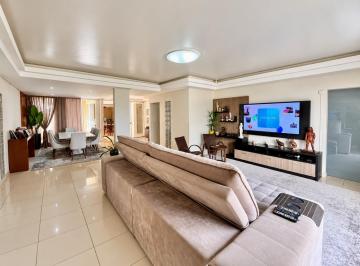 Casa · 370m² · 6 Quartos · 4 Vagas · Casa a venda Centro de Blumenau