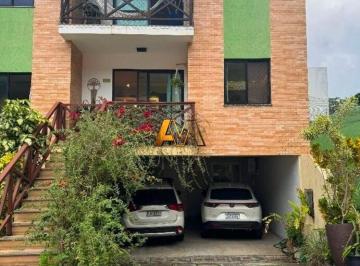 Casa · 166m² · 5 Quartos · 2 Vagas · VILLAGE 5/4 SENDO 3 SUITES EM PATAMARES
