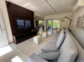 44497bd288fc050e3fb33cd0af818b568a96bc17 · Casa à venda no condomínio San Sebastian | Praia da Baleia | 4 dormitórios