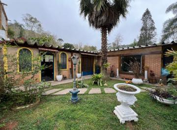Rural de 2 quartos, São Lourenço da Serra · Chácara em São Lourenço da Serra com estilo único!