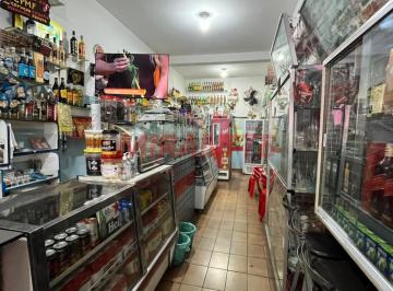2c287662c82ea3e0bc556e3cb7a3eeda.jpg · Business de 42m²
