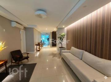 735d2ec6 · Apartamento, 2 dormitórios, 109 m², em Centro