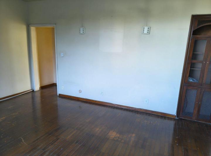Foto do imóvel - Apto. Composto: Salão, 2 Quartos, Copa´cozinha, banheiro social, areá de serviço e banheiro de.