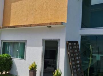 Casa · 145m² · 4 Quartos · Casa Padrão em Lauro de Freitas