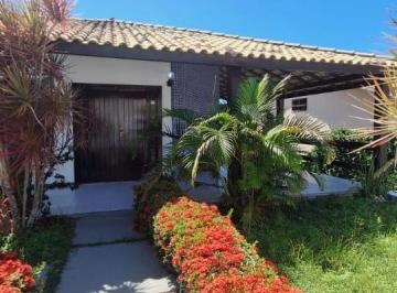 Casa · 193m² · 3 Quartos · Casa Padrão em Lauro de Freitas