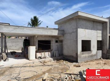 Casa · 83m² · 2 Quartos · Casa Padrão em Lauro de Freitas