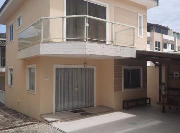 Casa · 128m² · 4 Quartos · Casa Padrão em Lauro de Freitas