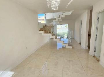 Casa · 16m² · 4 Quartos · 4 Vagas · Casa Padrão em CAMAÇARI
