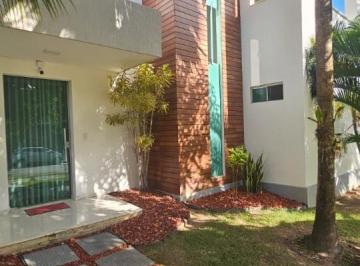 Casa · 246m² · 4 Quartos · Casa Padrão em CAMAÇARI