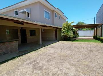Casa · 40m² · 4 Quartos · Casa Padrão em Lauro de Freitas