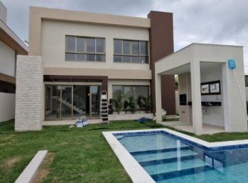 Casa · 206m² · 4 Quartos · 4 Vagas · Casa Padrão em Lauro de Freitas
