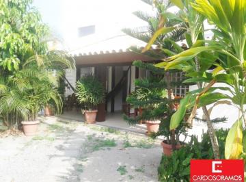 Casa · 300m² · 5 Quartos · 4 Vagas · Casa Padrão em Lauro de Freitas