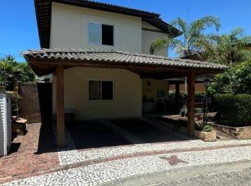 Casa · 160m² · 5 Quartos · Casa Padrão em Lauro de Freitas