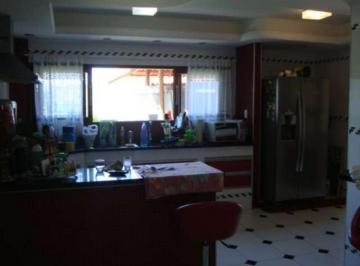 Casa · 55m² · 4 Quartos · 5 Vagas · Casa Padrão em Lauro de Freitas