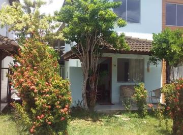 Casa · 160m² · 4 Quartos · 2 Vagas · Casa Padrão em CAMAÇARI