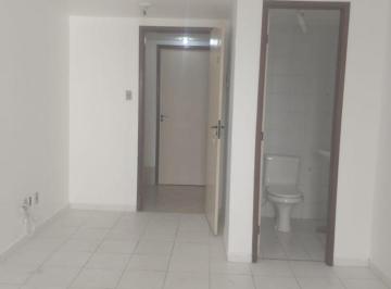 Comercial · 21m² · 1 Vaga · Comercial Sala em Lauro de Freitas