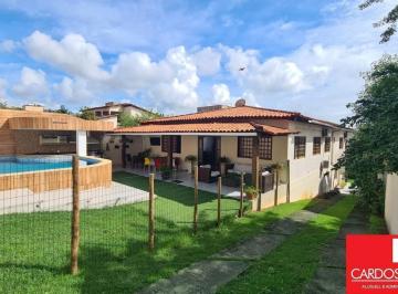 Casa · 300m² · 3 Quartos · Agradavel casa 3 suites no Condominio Jardim dos Passaros. Sao 500m2 de terreno e 300m2 de area cons