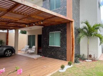 Casa · 199m² · 4 Quartos · 2 Vagas · Casa Padrão em Lauro de Freitas