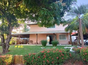 Casa · 390m² · 3 Quartos · 3 Vagas · CASA ACONCHEGANTE A VENDA EM CONDOMINIO FECHADO, transversal com Luiz Tarquinio Pontes.