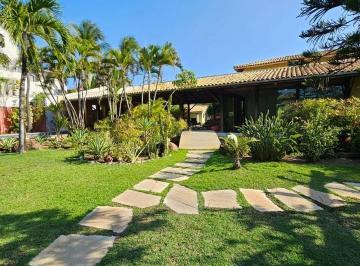 Casa · 300m² · 3 Quartos · 3 Vagas · Casa Padrão em Lauro de Freitas