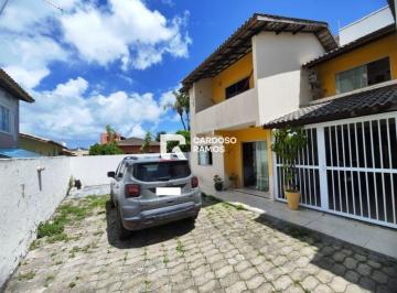 Casa · 110m² · 3 Quartos · 1 Vaga · Village bem localizado distante apenas 500 metros da Praia de Ipitanga, com a ultima posicao no cond