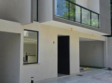 Casa · 12m² · 3 Quartos · 1 Vaga · Casa Padrão em Lauro de Freitas
