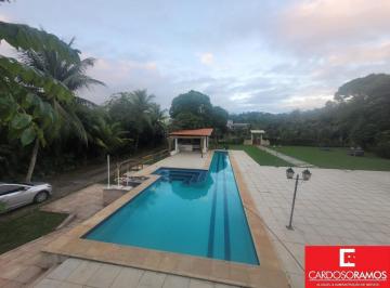 Casa · 350m² · 5 Quartos · Casa Padrão em Lauro de Freitas