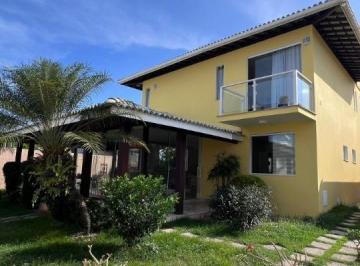 Casa · 283m² · 3 Quartos · Casa Padrão em Lauro de Freitas