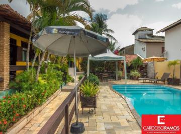 Casa · 420m² · 4 Quartos · 4 Vagas · Casa Padrão em Lauro de Freitas