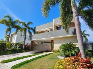 Casa · 36m² · 4 Quartos · 2 Vagas · Casa Padrão em CAMAÇARI